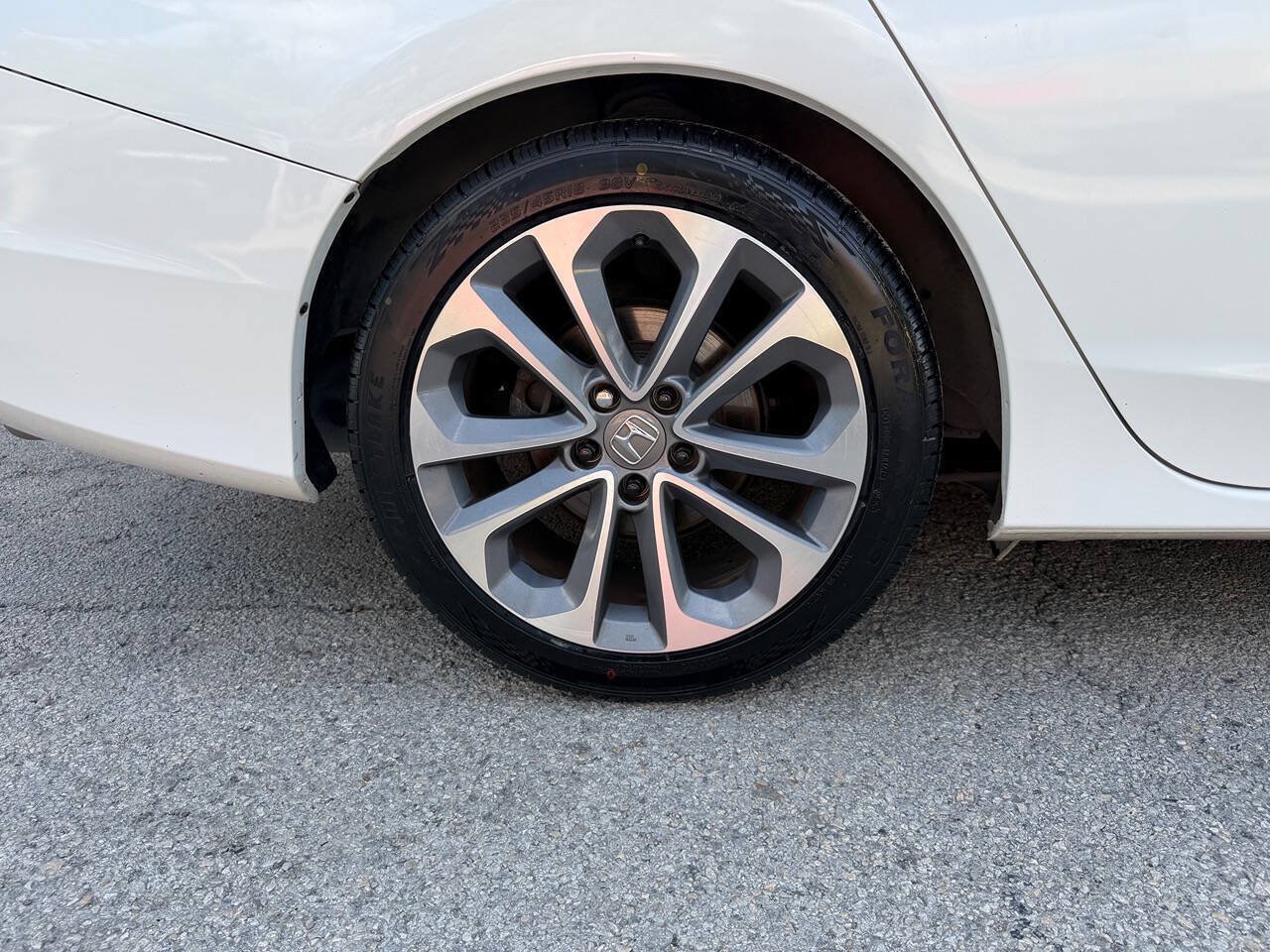 Used 2013 Honda Accord Sport image 32
