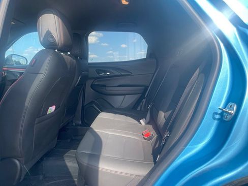 Used 2025 Chevrolet TrailBlazer RS w/ Convenience Package AWD/4WD image 11