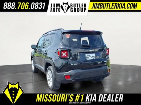 Used 2017 Jeep Renegade Latitude AWD/4WD image 5