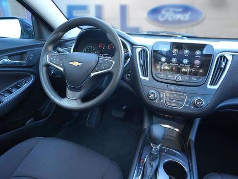 Used 2023 Chevrolet Malibu LT image 18