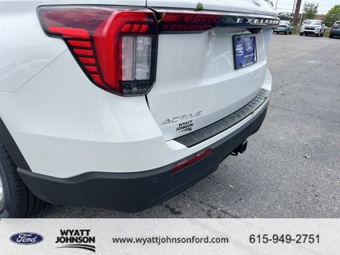 New 2026 Ford Explorer Active RWD image 10