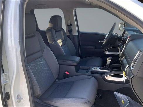 New 2026 Nissan Frontier SV w/ SV Convenience Package image 10