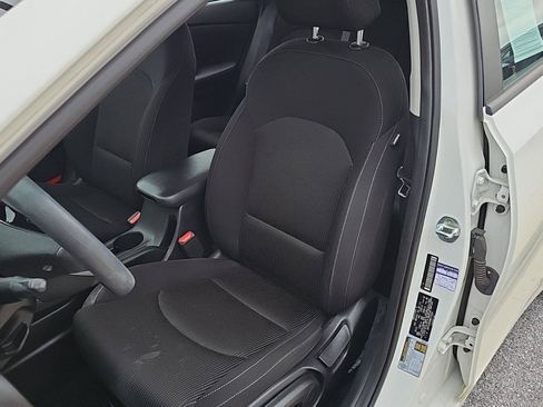 Used 2021 Kia Forte LXS FWD image 18
