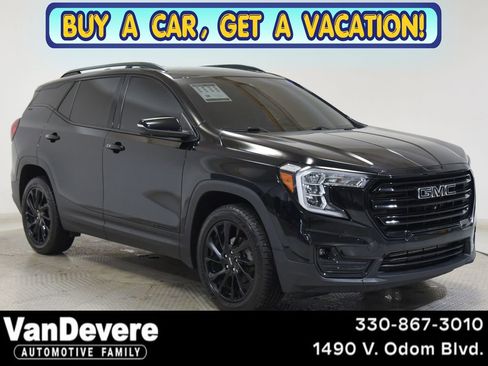 Used 2023 GMC Terrain SLT w/ Tech Package AWD/4WD image 1