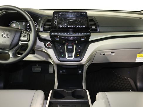 New 2026 Honda Odyssey EX-L image 8