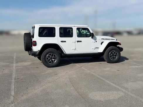 New 2026 Jeep Wrangler Unlimited Rubicon image 13
