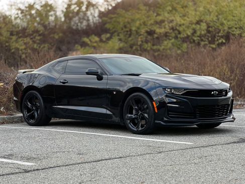 Used 2022 Chevrolet Camaro SS image 2
