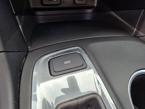 Used 2018 Chevrolet Equinox LT AWD/4WD image 21