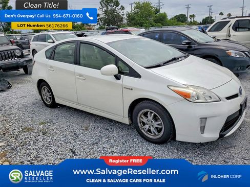 Used 2014 Toyota Prius Two FWD image 5