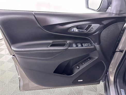 Used 2019 Chevrolet Equinox Premier image 23