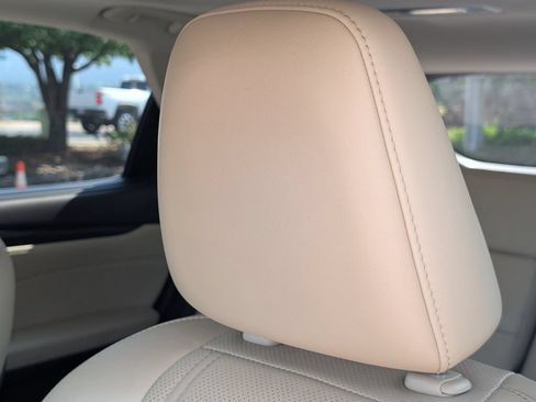 Used 2019 Lexus RX 450h AWD w/ Luxury Package image 13