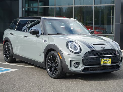 Used 2022 MINI Cooper Clubman S w/ Premium Package AWD/4WD image 1