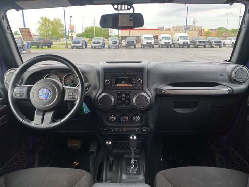 Used 2018 Jeep Wrangler Unlimited Sport S AWD/4WD image 41