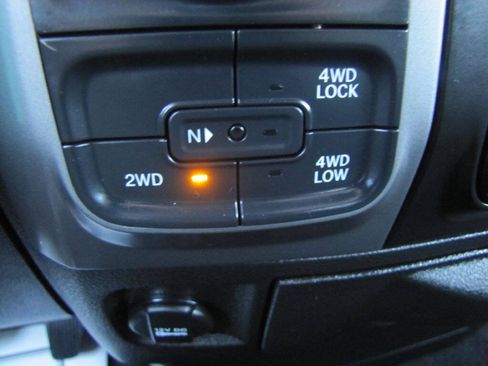 Used 2023 RAM 1500 Warlock AWD/4WD image 35