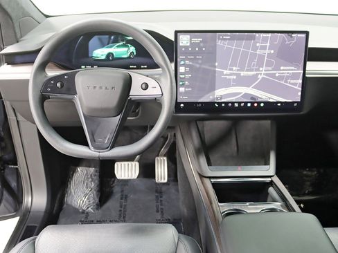 Used 2023 Tesla Model X AWD/4WD image 15