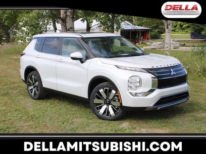 New 2025 Mitsubishi Outlander SE