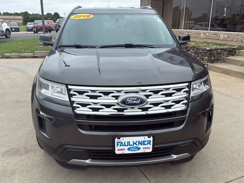 Used 2018 Ford Explorer XLT w/ Equipment Group 202A AWD/4WD image 2