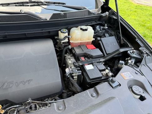Used 2019 Chevrolet Traverse LT FWD image 38