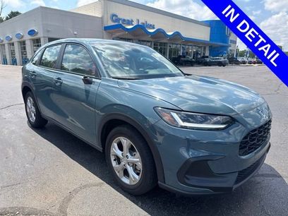 Used 2025 Honda HR-V LX