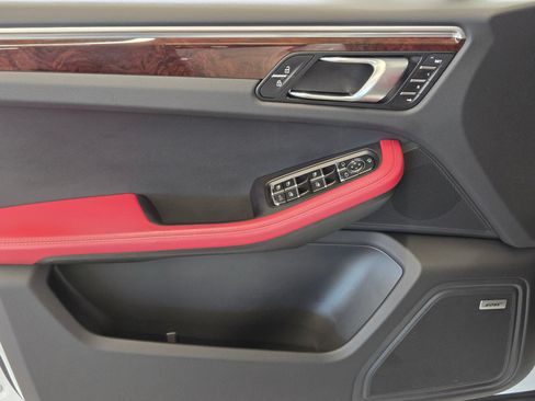 Certified 2022 Porsche Macan GTS AWD/4WD image 14
