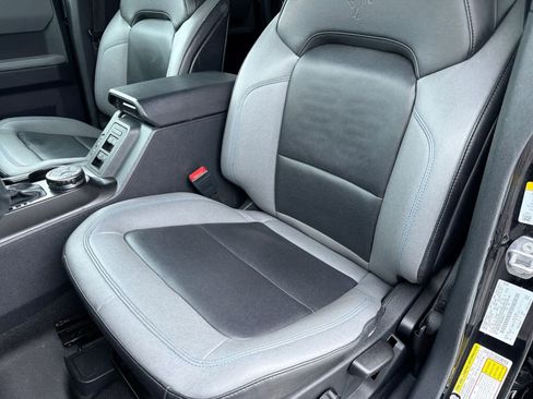 Certified 2021 Ford Bronco Black Diamond image 8