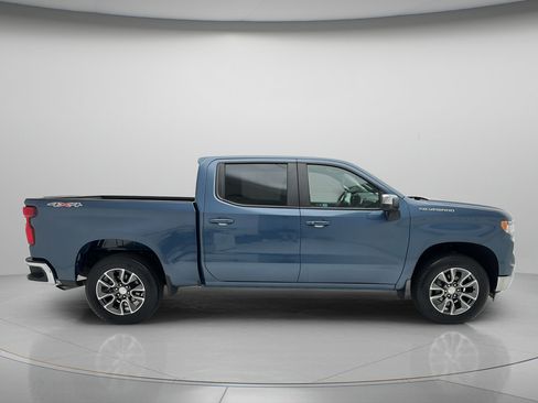 Used 2024 Chevrolet Silverado 1500 LT AWD/4WD image 4