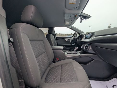 Used 2020 Chevrolet Blazer LT image 45