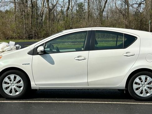 Used 2012 Toyota Prius C Two image 8
