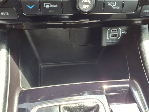 Used 2024 Jeep Compass Latitude AWD/4WD image 10