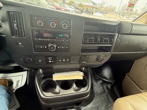 Used 2016 Chevrolet Express 2500 Extended image 15