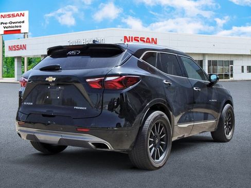 Used 2019 Chevrolet Blazer Premier w/ Sun and Wheels Package FWD image 4