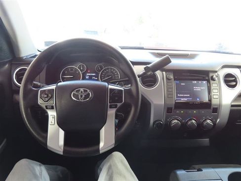 Used 2014 Toyota Tundra SR5 AWD/4WD image 19