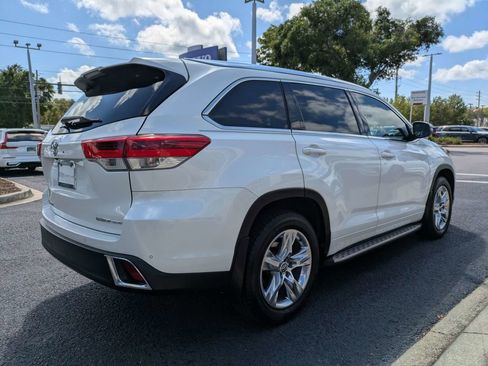 Used 2019 Toyota Highlander Limited AWD/4WD image 6