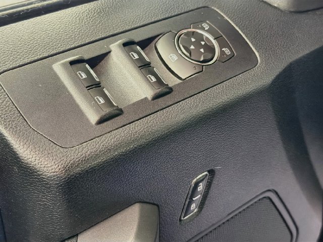 Used 2015 Ford F150 XLT w/ Equipment Group 302A Luxury AWD/4WD image 17