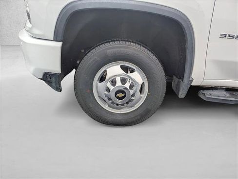 Used 2020 Chevrolet Silverado 3500 High Country image 23