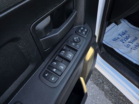 Used 2023 RAM 3500 Tradesman image 12