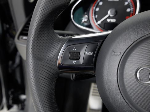 Used 2011 Audi R8 V10 AWD/4WD image 21