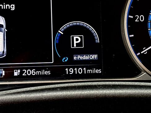 Used 2023 Nissan Leaf SV Plus image 13