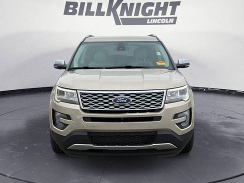 Used 2017 Ford Explorer Platinum AWD/4WD image 8