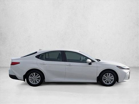 Used 2026 Toyota Camry LE w/ Convenience Package FWD image 4