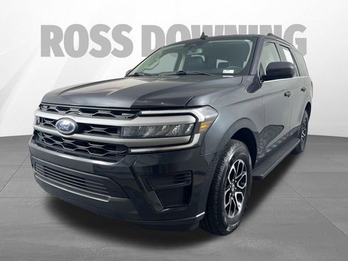 Used 2024 Ford Expedition XLT image 2