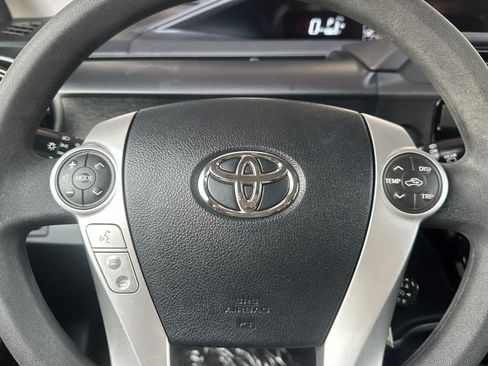 Used 2016 Toyota Prius C Two FWD image 21