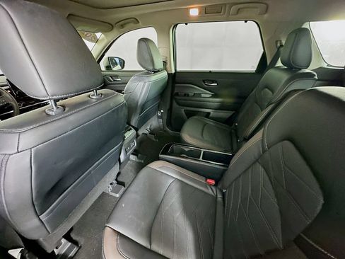 Certified 2023 Nissan Pathfinder Platinum AWD/4WD image 33