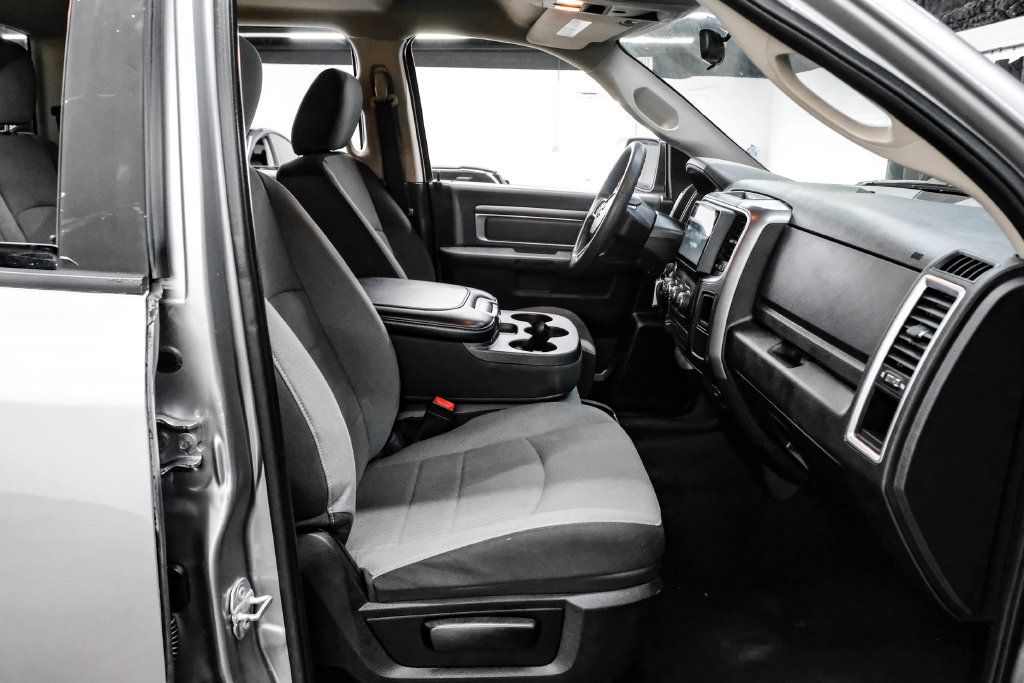 Used 2021 RAM 1500 Classic SLT AWD/4WD image 39