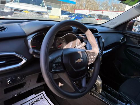 Certified 2023 Chevrolet TrailBlazer LT w/ Convenience Package image 13