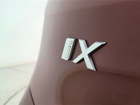 Used 2026 BMW iX xDrive45 image 18