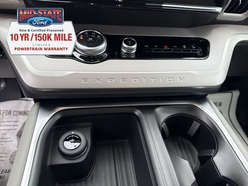 New 2026 Ford Expedition Active image 24