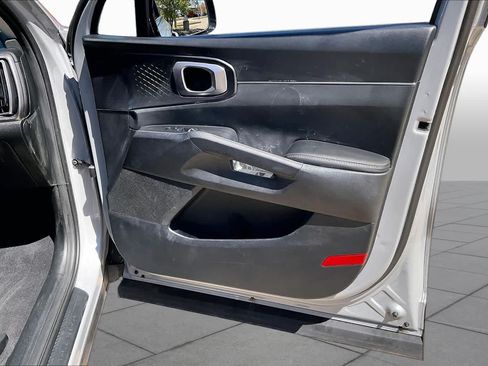Used 2025 Kia Sorento S w/ Panoramic Sunroof Package FWD image 22