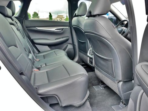 Used 2023 INFINITI QX50 Luxe AWD/4WD image 11