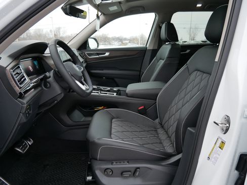 New 2026 Volkswagen Atlas SEL Premium R-Line image 4